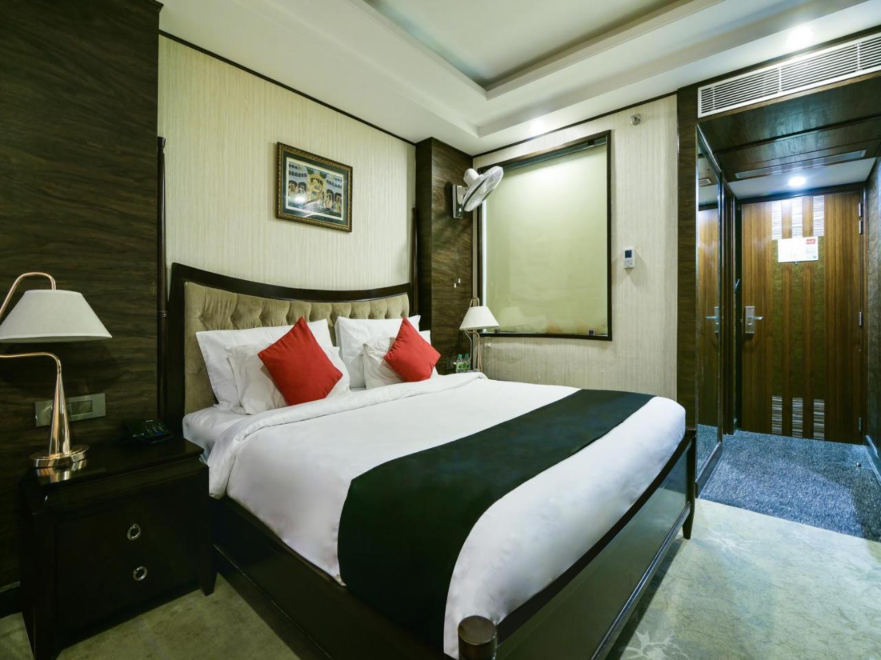 Hotel Polo Inn And Suites Jaipur Exteriör bild