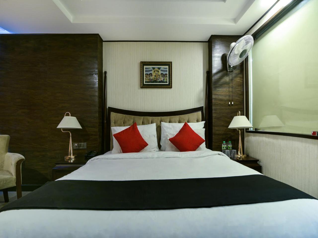 Hotel Polo Inn And Suites Jaipur Exteriör bild