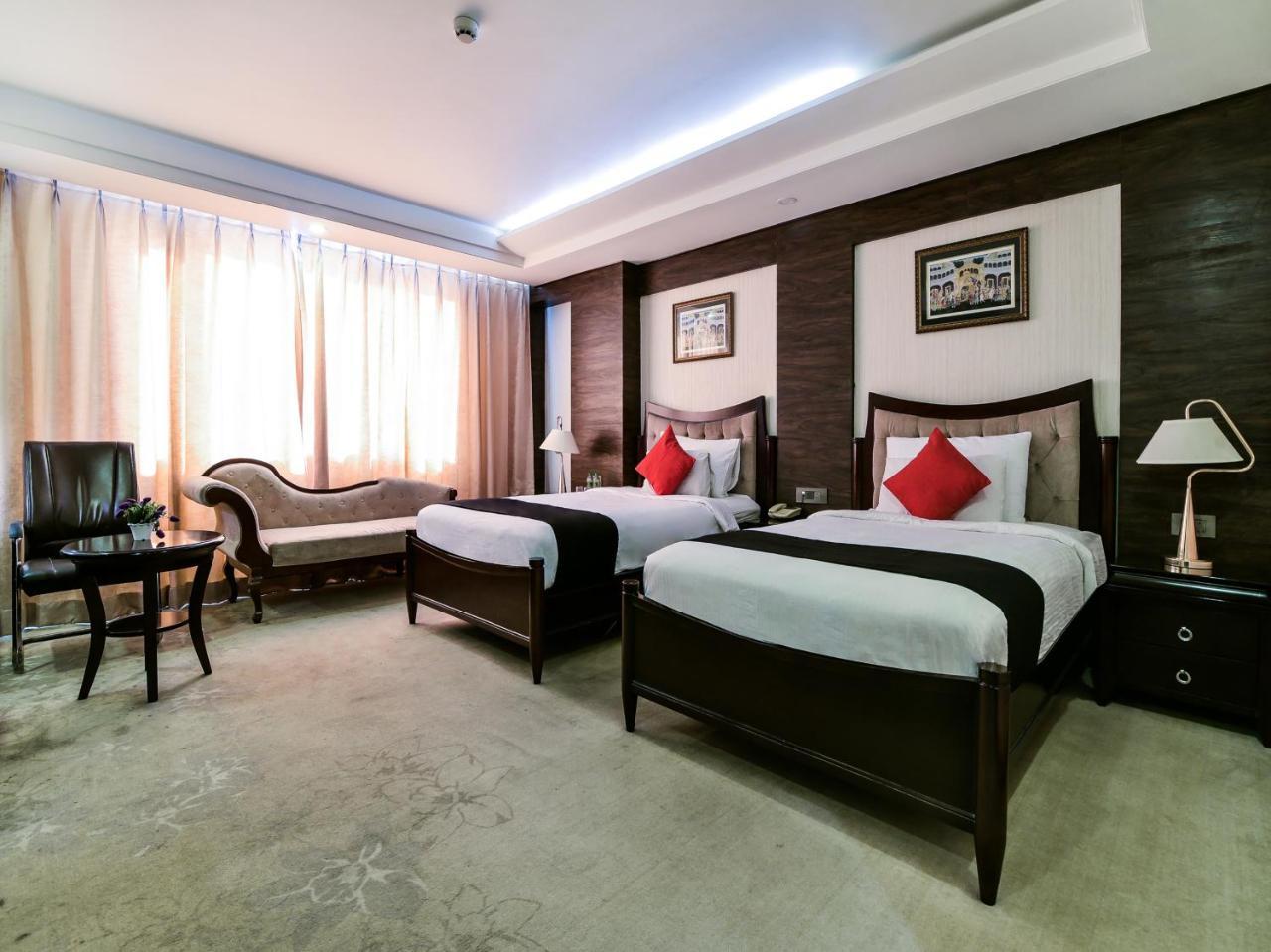 Hotel Polo Inn And Suites Jaipur Exteriör bild