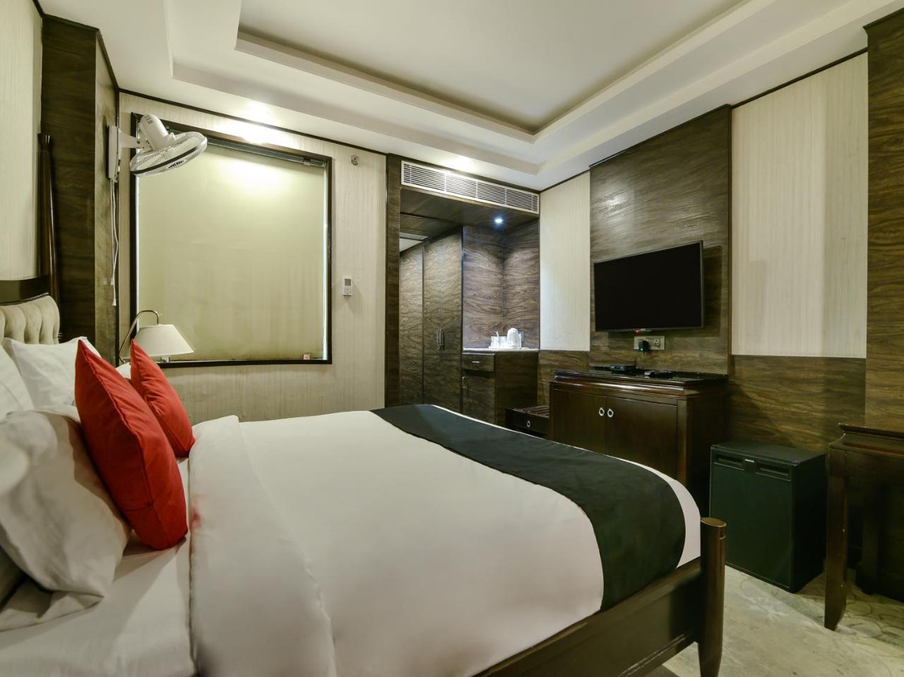 Hotel Polo Inn And Suites Jaipur Exteriör bild
